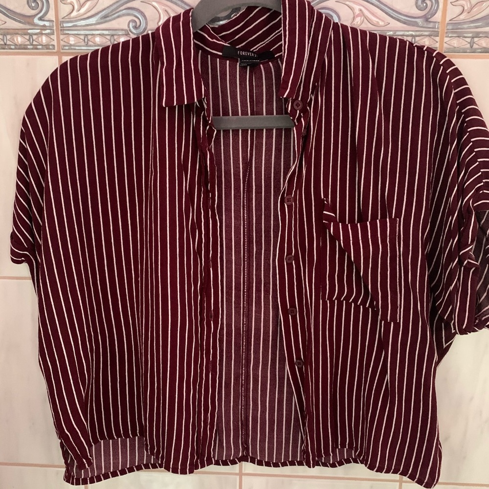 Women’s Cropped Button Up